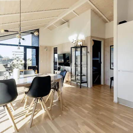 Holiday Home Hirtshals بيت للعطل